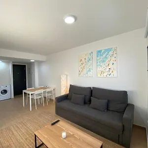  Apartment Central With Parking By Wayra